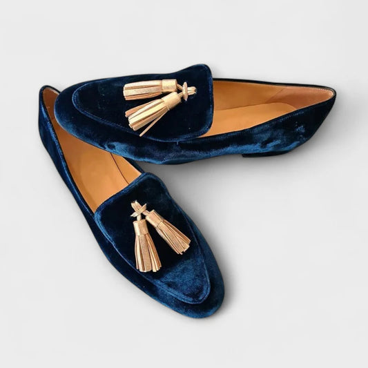 Quinnlyn – Vintage Inspired Tassel Loafers